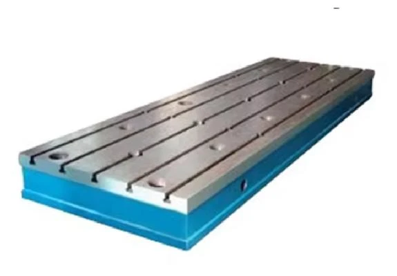 Steel Fab Table Features Reinforced Construction for Longevity