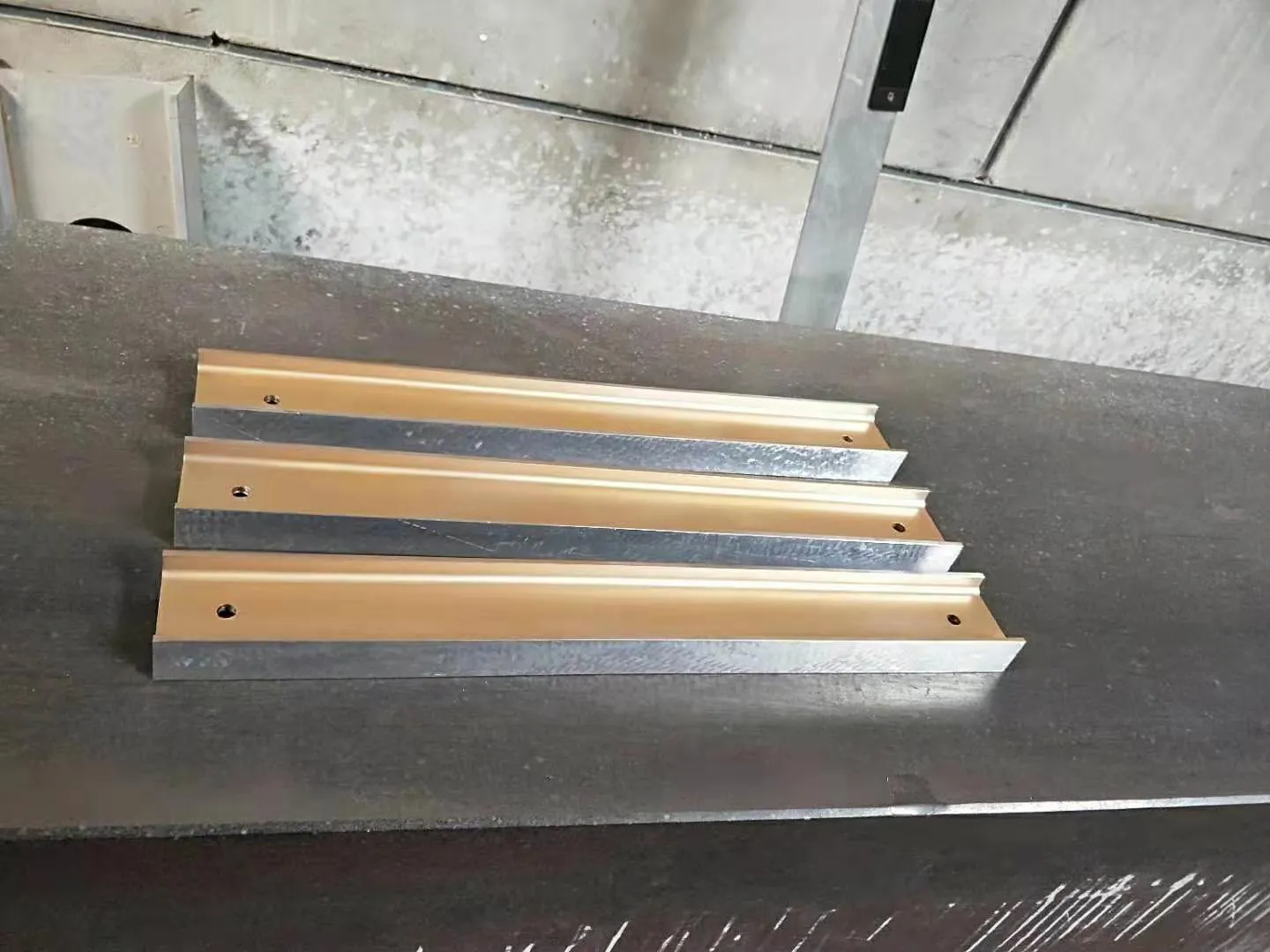 Aluminum Rulers: Anodized Finishes