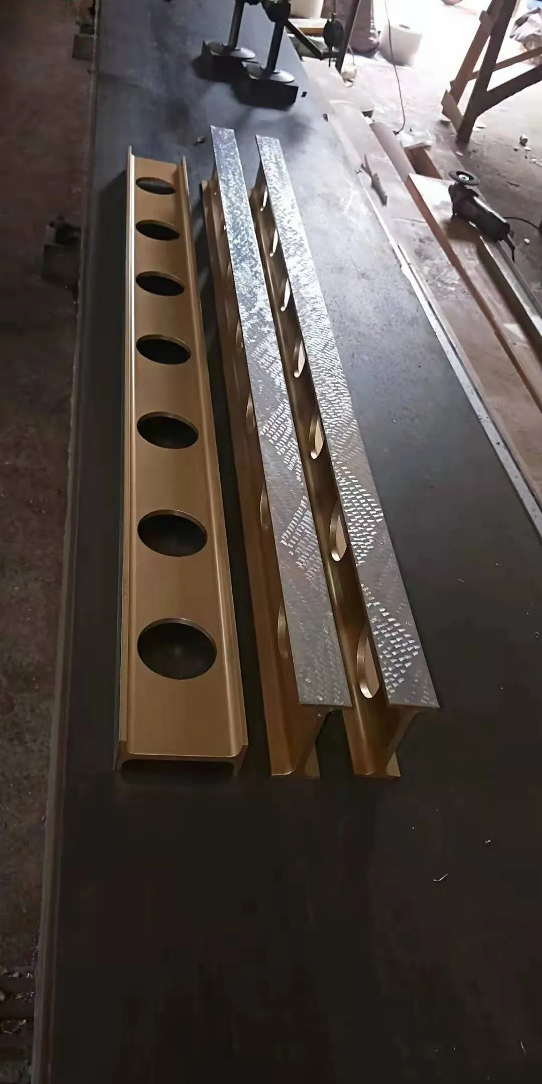 Parallel Ruler Maintenance for Long-Term Accuracy Parallel Ruler Maintenance for Long-Term Accuracy