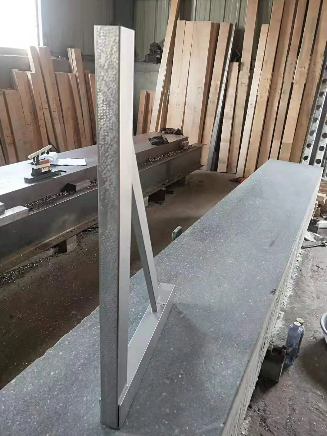 Why the Right Angle Ruler Reigns in Metalworking Why the Right Angle Ruler Reigns in Metalworking