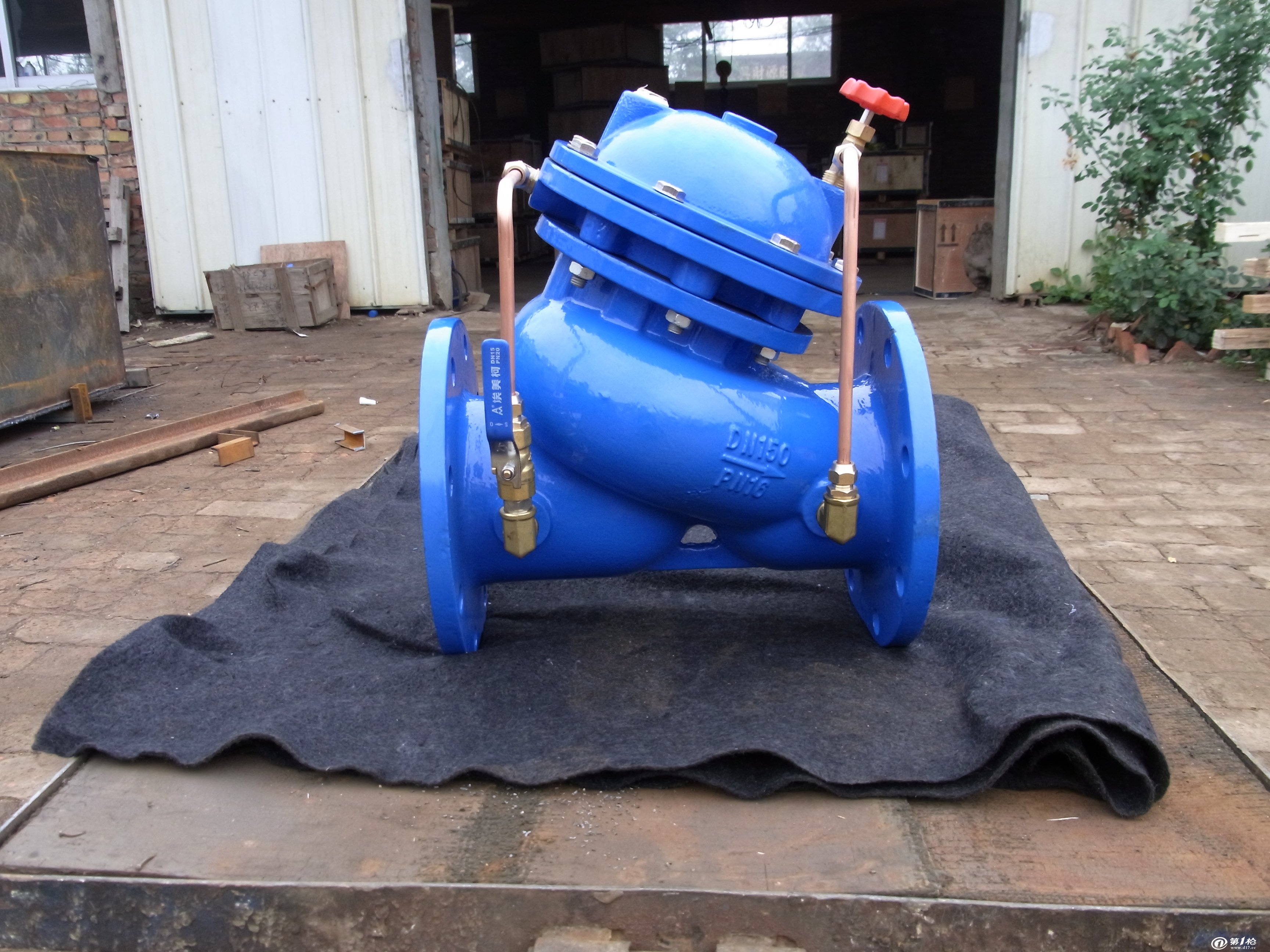 leveling welding table