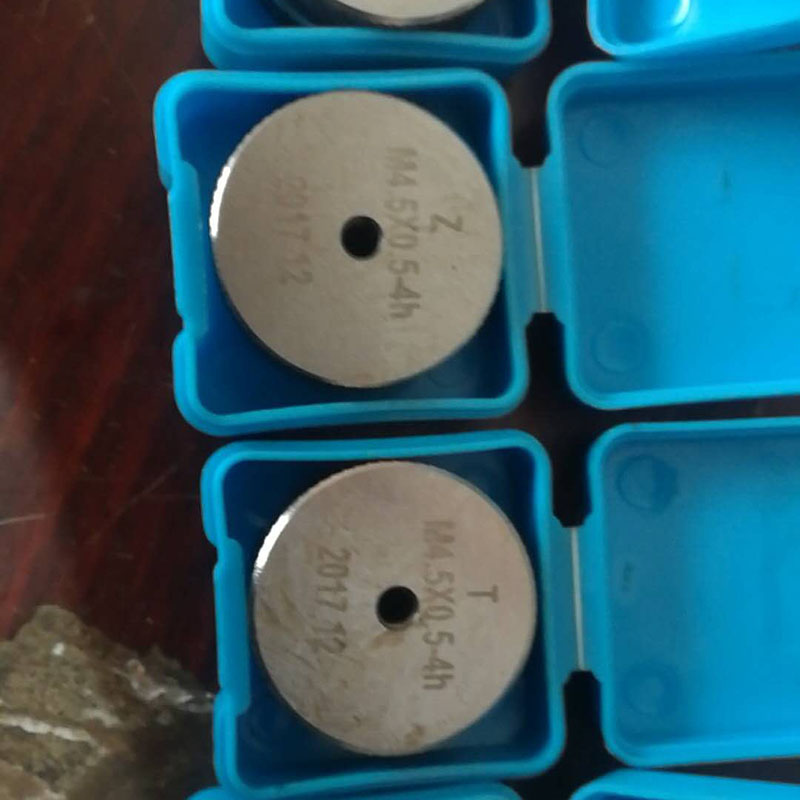 1 2 globe valve
