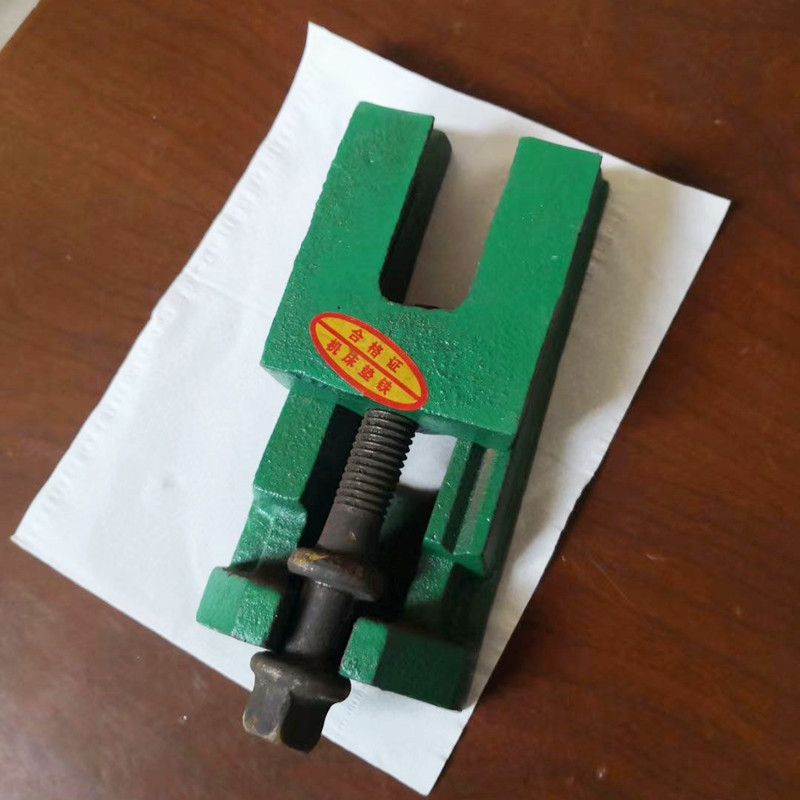 plain v block